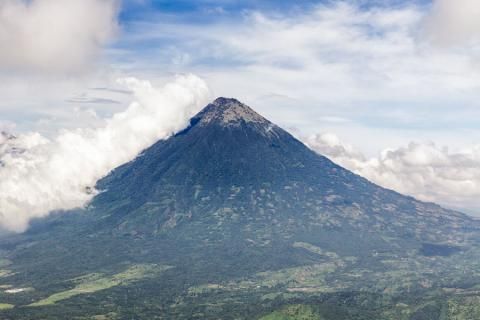 Volcán Pacaya  5 Cumbres